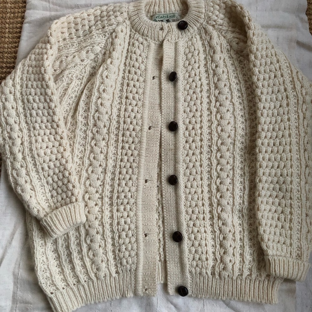 100% Aran wool hand knitted Vintage cardigan